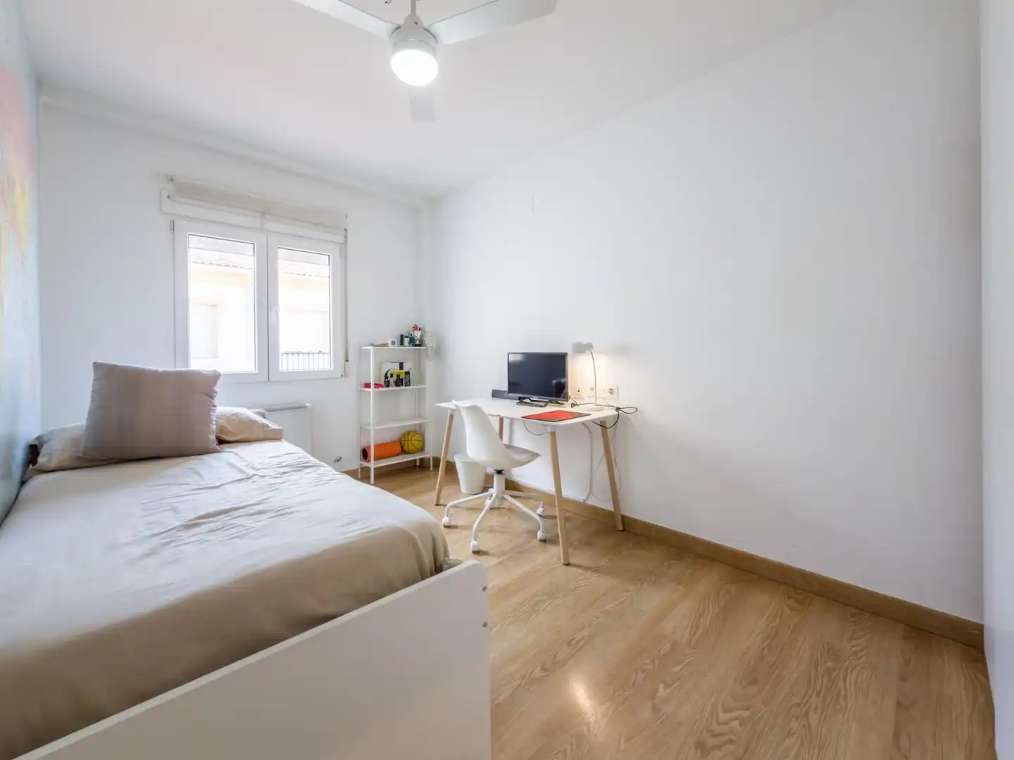 Habitación de Piso en venta en Churriana de la Vega con Aire acondicionado, Calefacción y Terraza