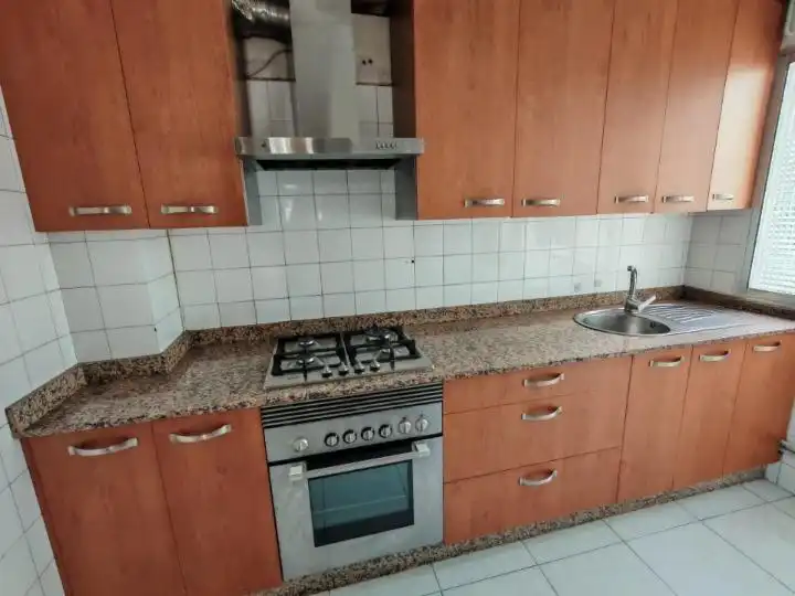 Flat with lift for sale in Calle Calle Conde de Torrecedeira, imagen 5