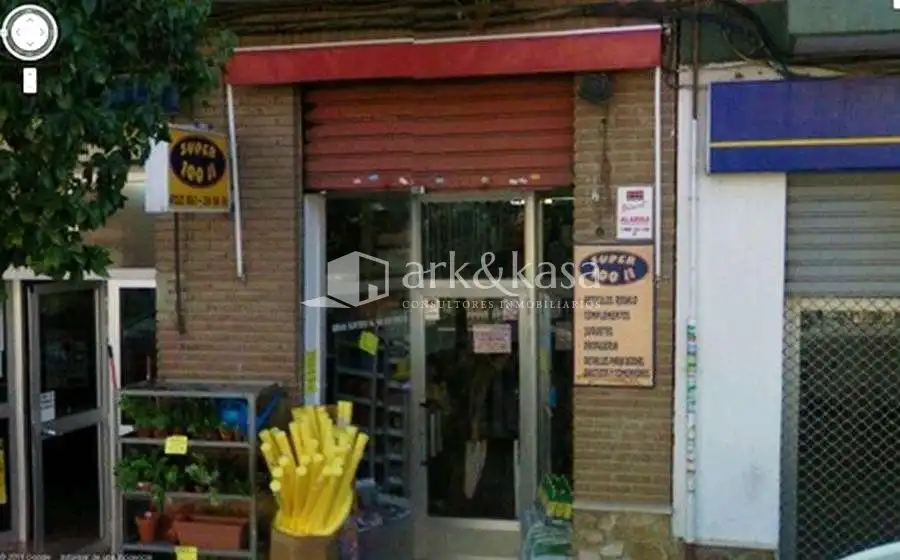 Local en venta en Manises