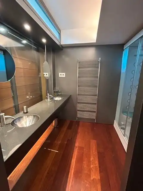 Baño de Casa o chalet en venta en Barcelona con Aire acondicionado, Calefacción y Jardín privado