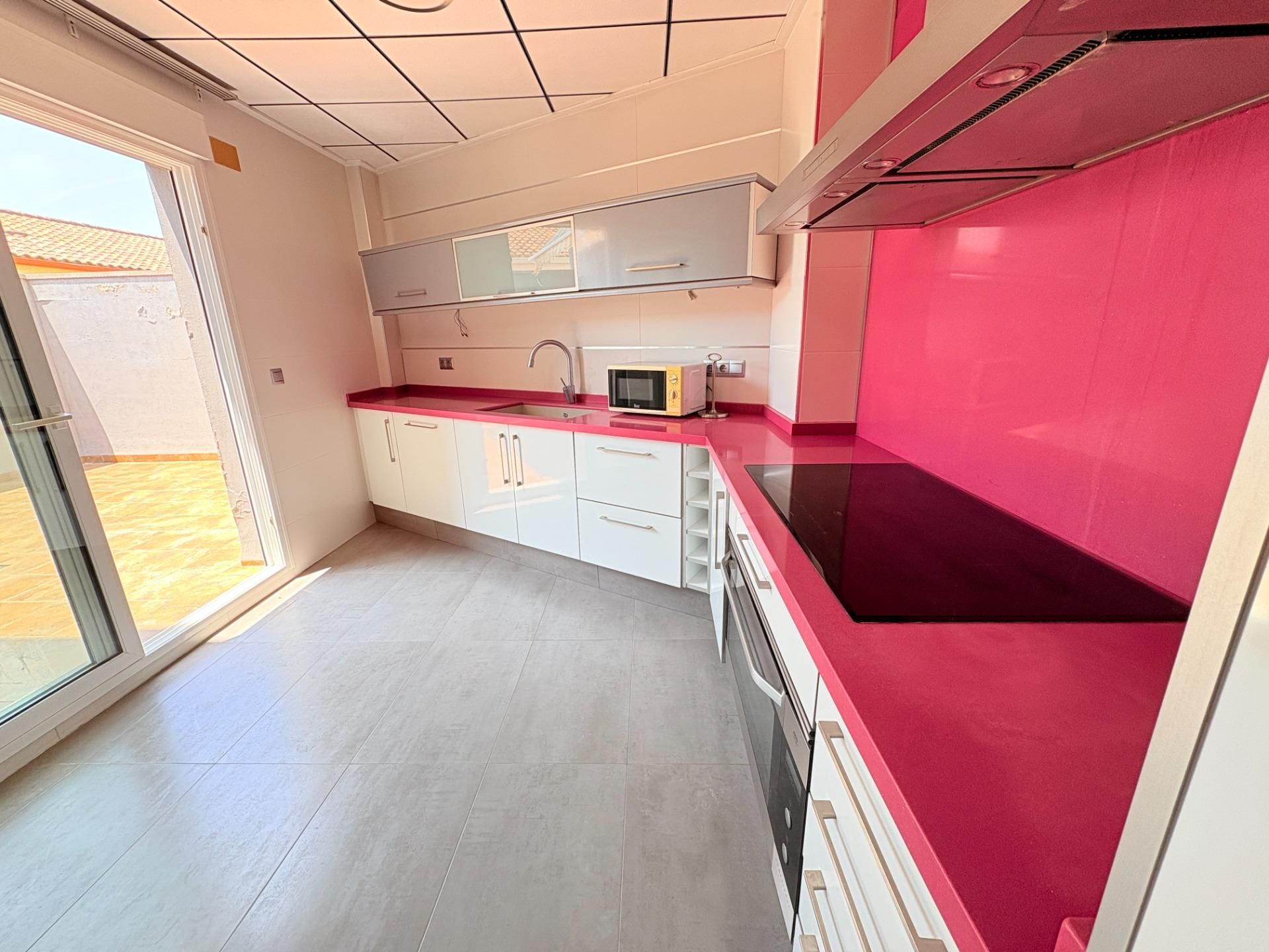 Cuina de Casa o xalet en venda en L'Olleria amb Terrassa, Traster i Alarma