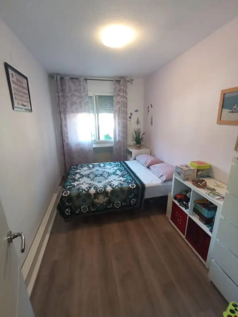 Piso con ascensor en venta en Calle TANGER 20, imagen 2