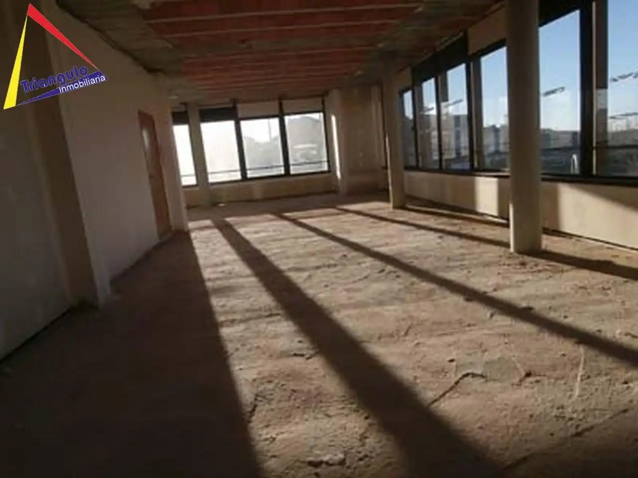 Oficina de alquiler en La Lastrilla 