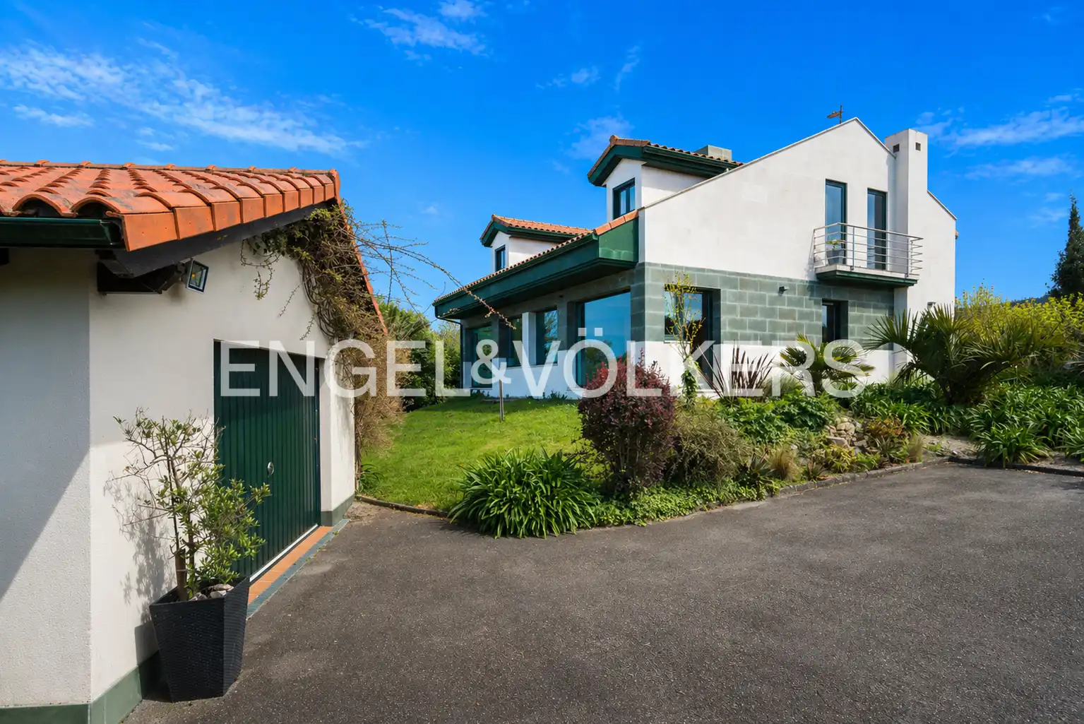 Exterior view of Houses for sale in Cudillero  with Heating, Private garden and Terrace