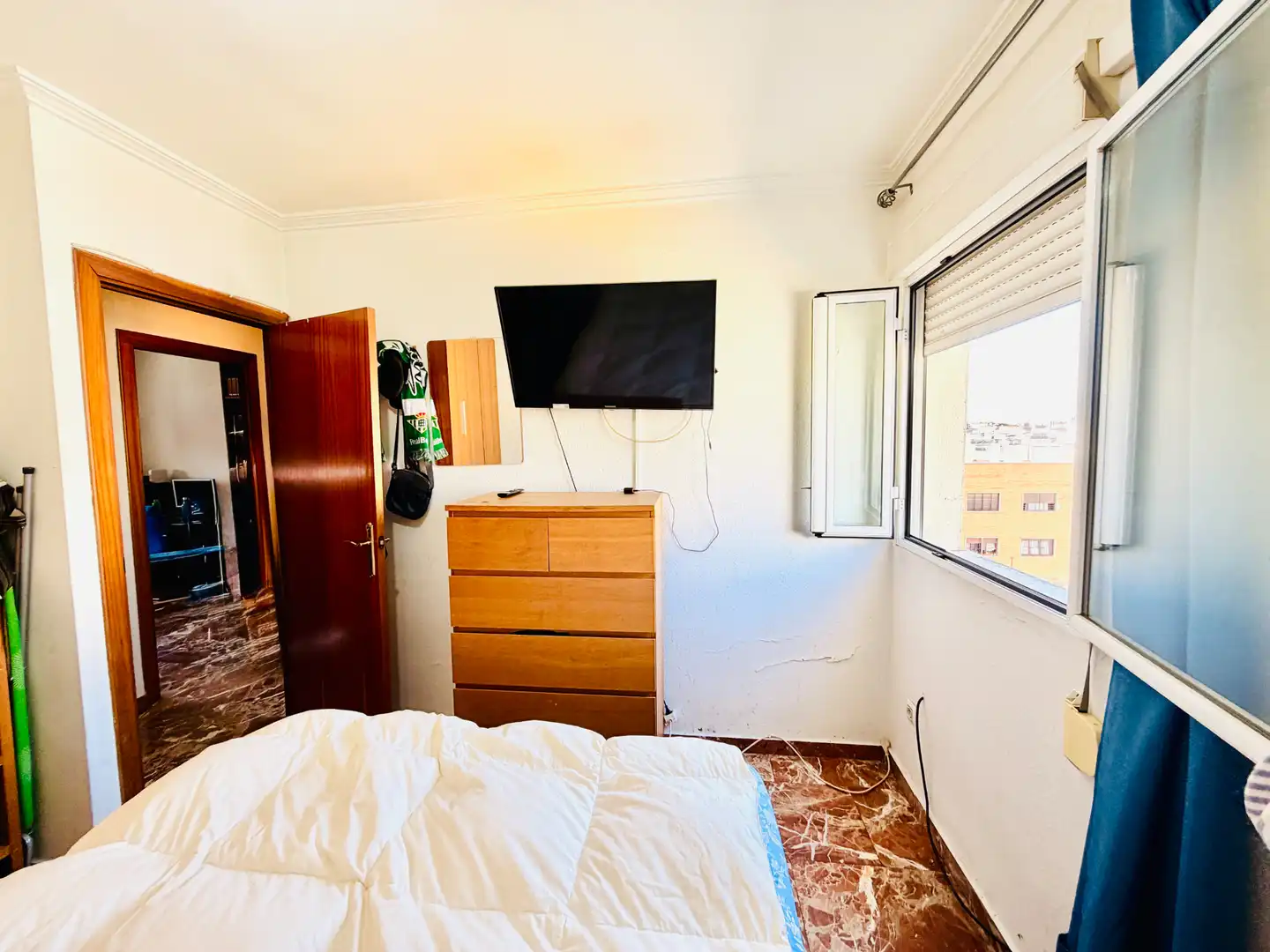 Bedroom of Flat for sale in Sevilla  with Air Conditioner and Terrace