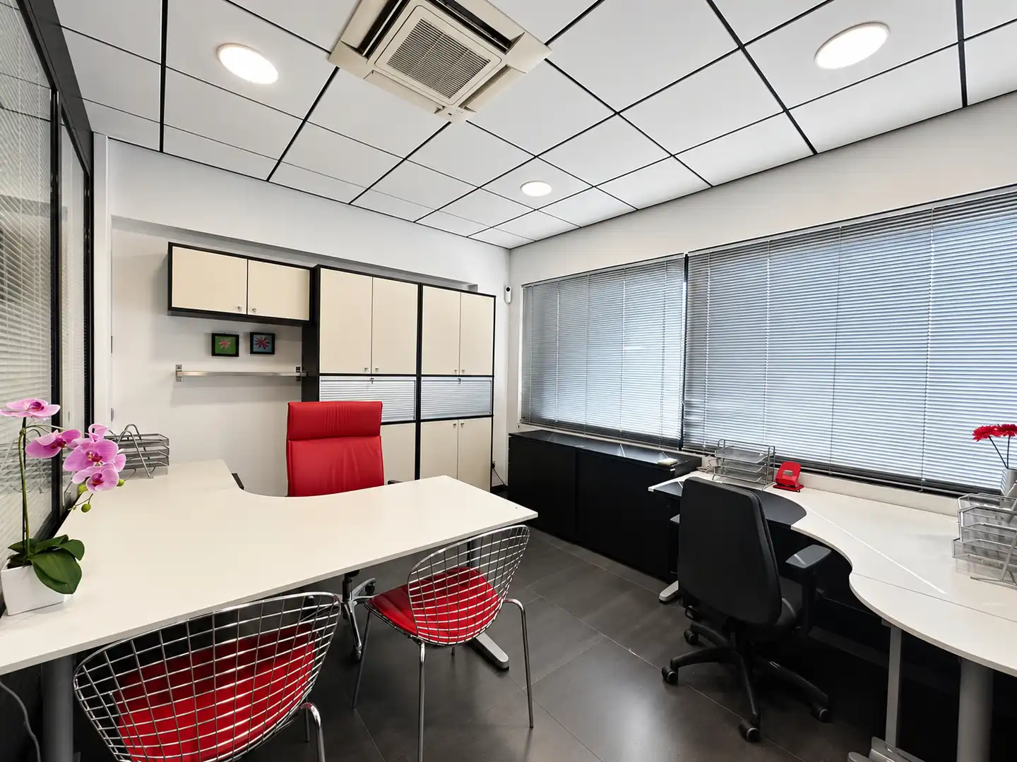 Business premises for sale in Calle Módena 36, imagen 26