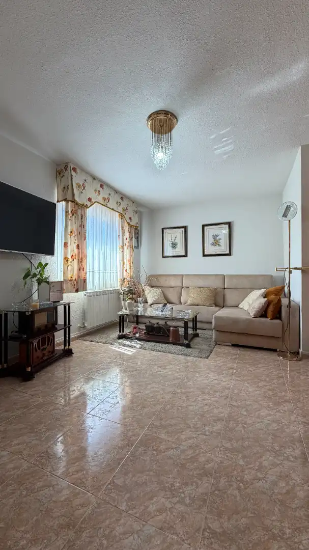 Living room of Houses for sale in Campo Real  with Air Conditioner, Heating and Private garden