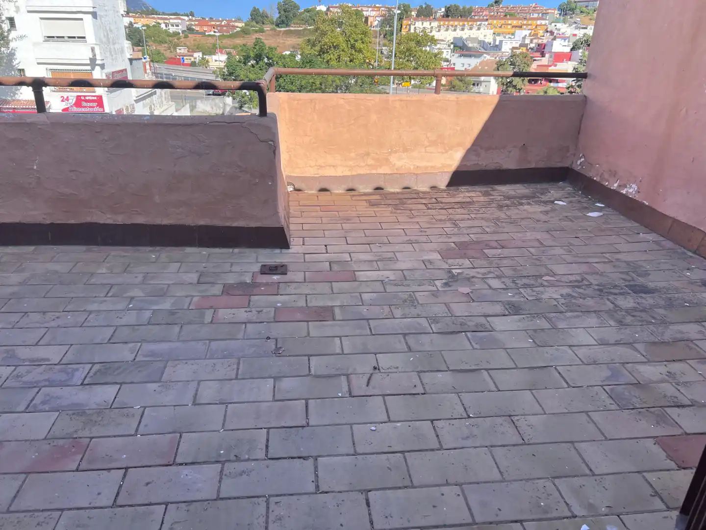Terrassa de Casa o xalet en venda en Algeciras amb Terrassa, Forn i Rentadora