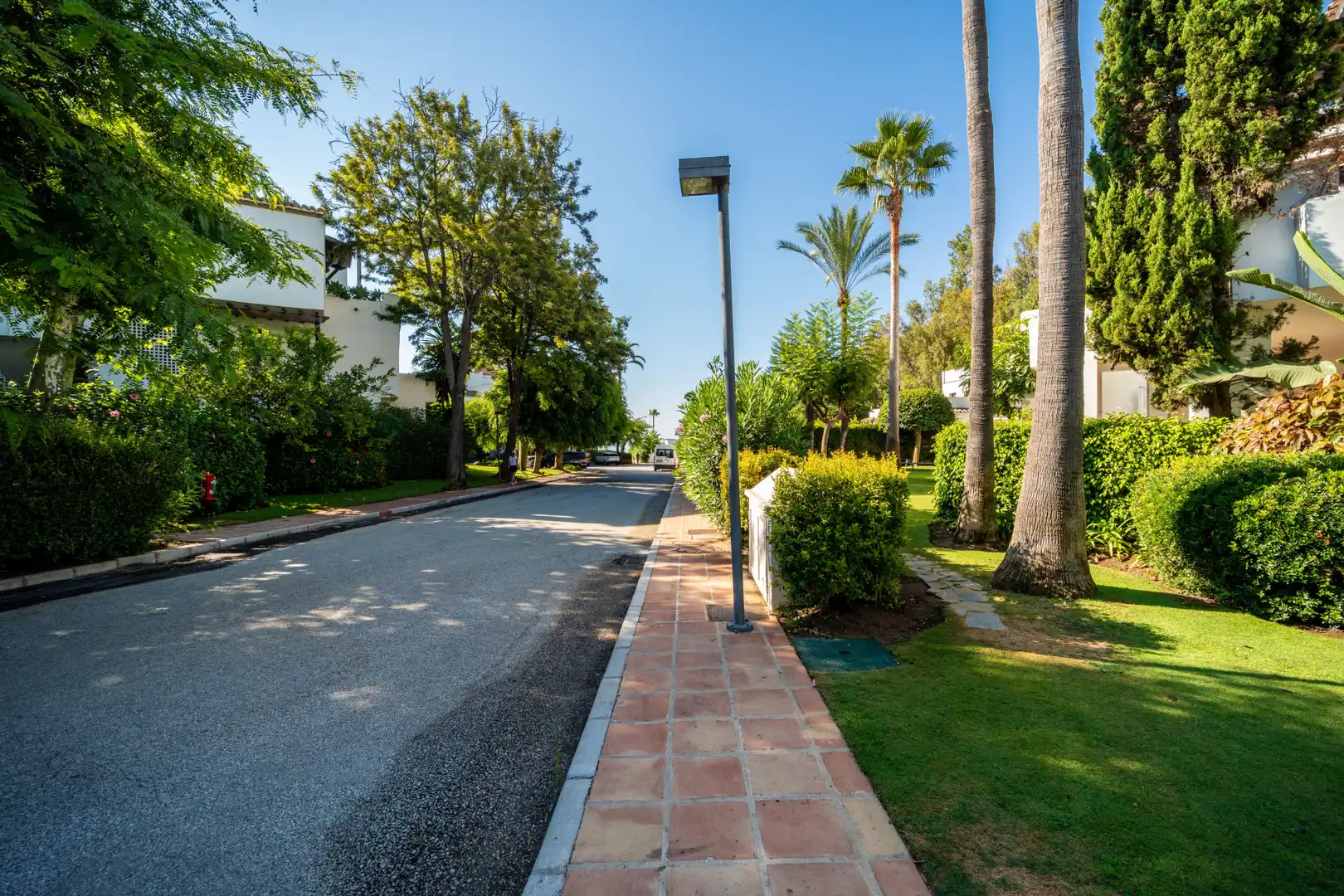 Exterior view of Ground floor for sale in Estepona  with Air Conditioner, Private garden and Terrace