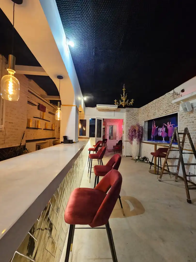 Local comercial en venta en L'Eixample, imagen 2