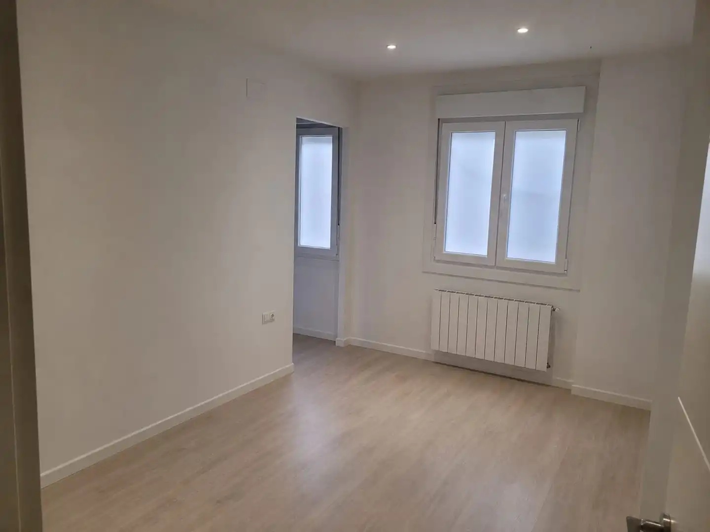 Piso de alquiler en Vigo  con Calefacción, Parquet y Horno