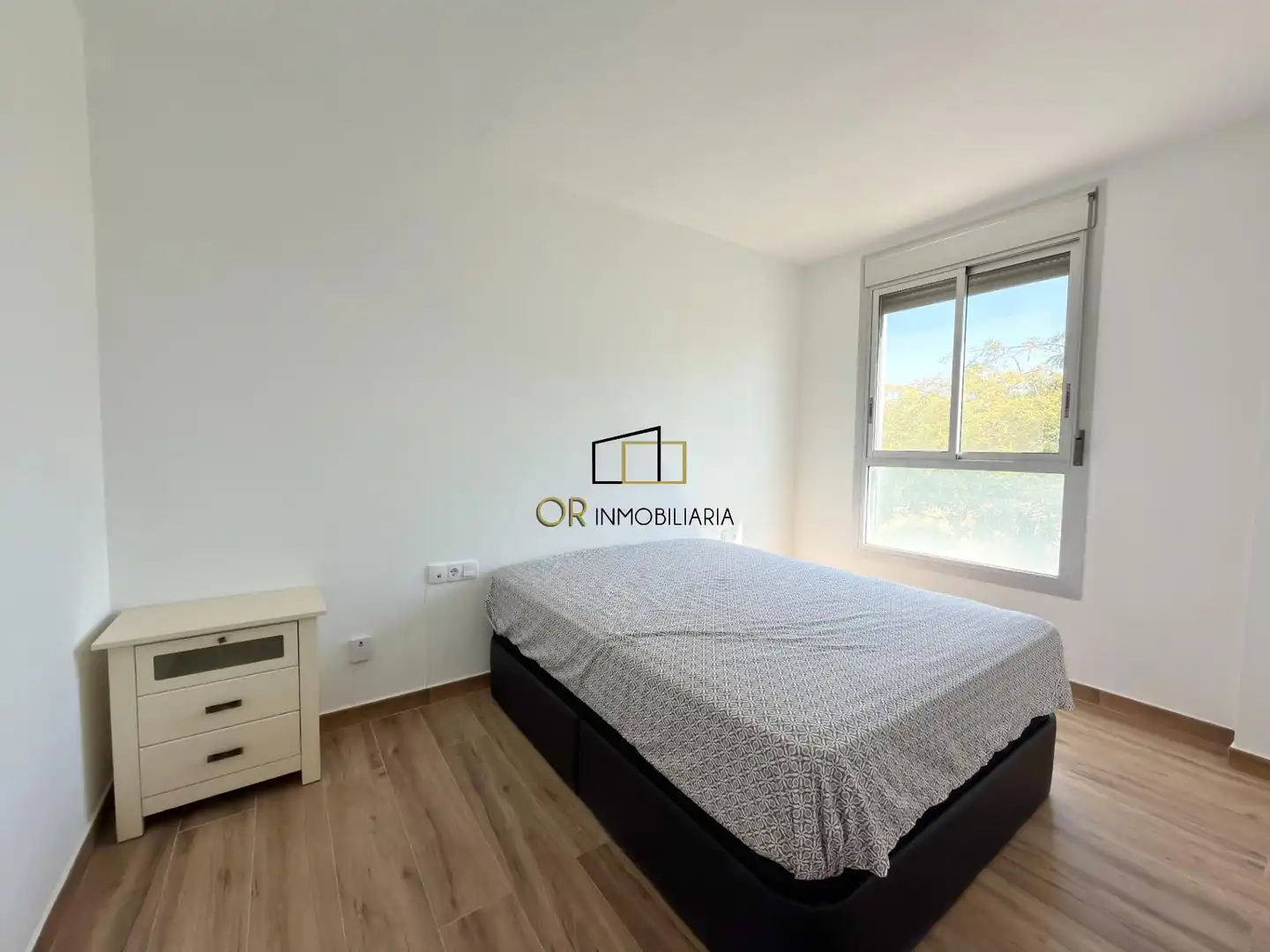 Habitación de Piso en venta en La Granada con Calefacción, Terraza y Trastero