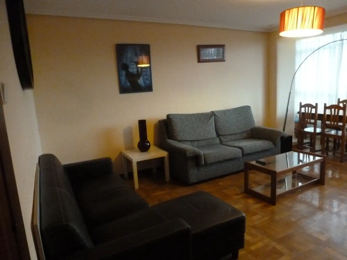 Sala de estar de Piso de alquiler en Barañáin / Barañain con Calefacción, Parquet y Amueblado
