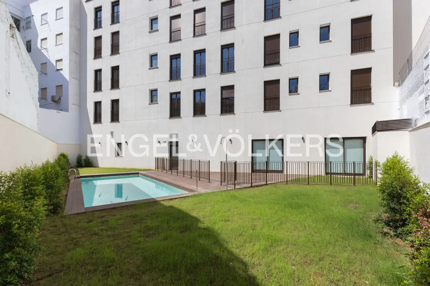 Vista exterior de Piso de alquiler en Valencia con Aire acondicionado, Calefacción y Jardín privado