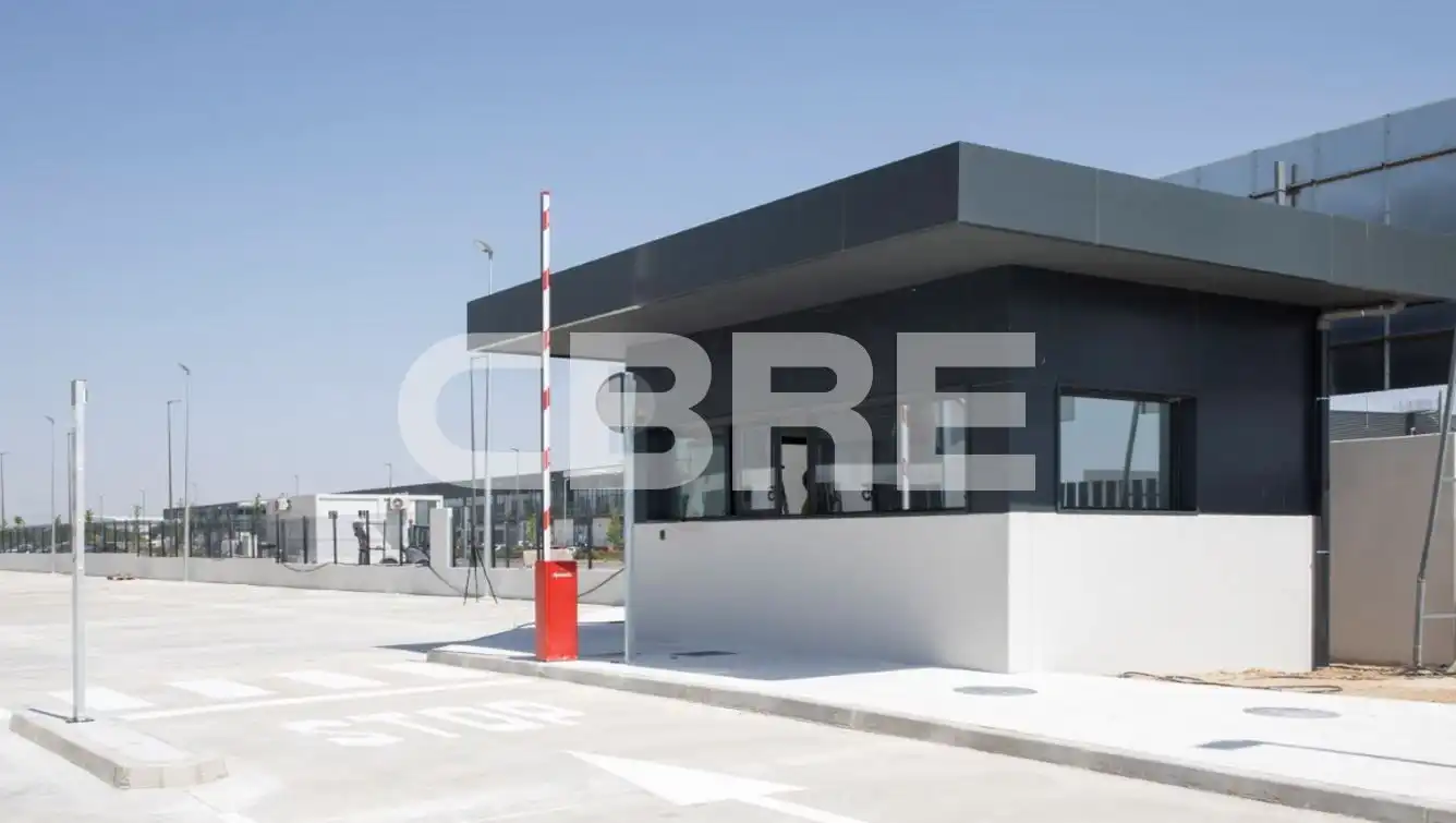 Außenansicht von Fabrikhallen zur Miete in Torrejón de Ardoz