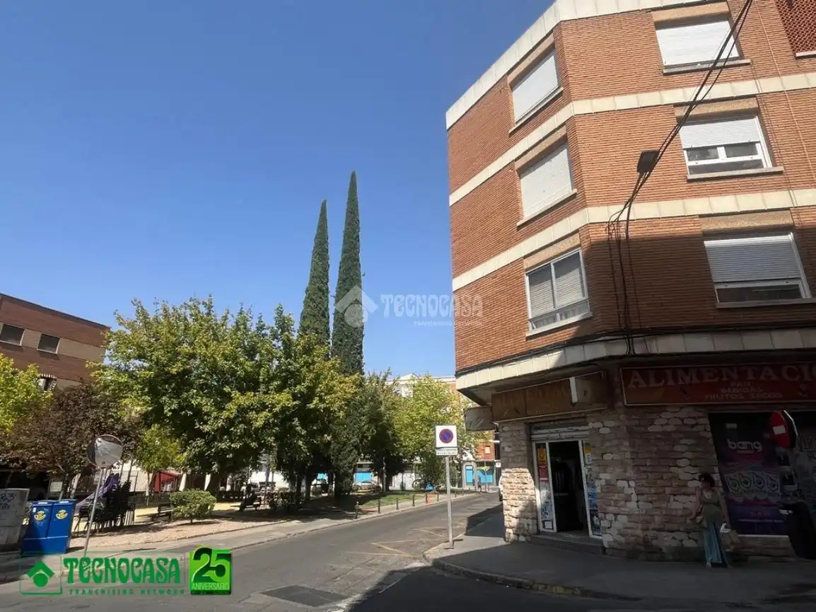 Vista exterior de Pis en venda en Ciudad Real amb Calefacció