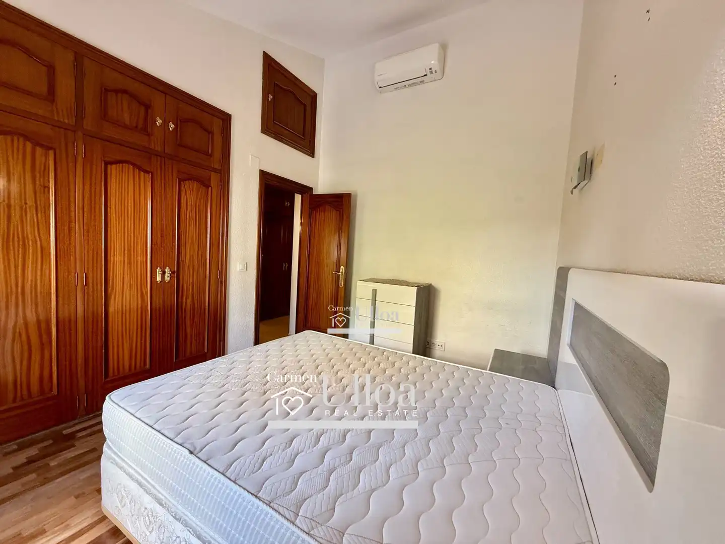 Dormitori de Casa o xalet en venda en Alicante / Alacant amb Aire condicionat, Calefacció i Jardí privat