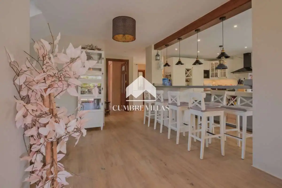 Comedor de Casa o chalet en venta en Almuñécar con Jardín privado, Terraza y Amueblado