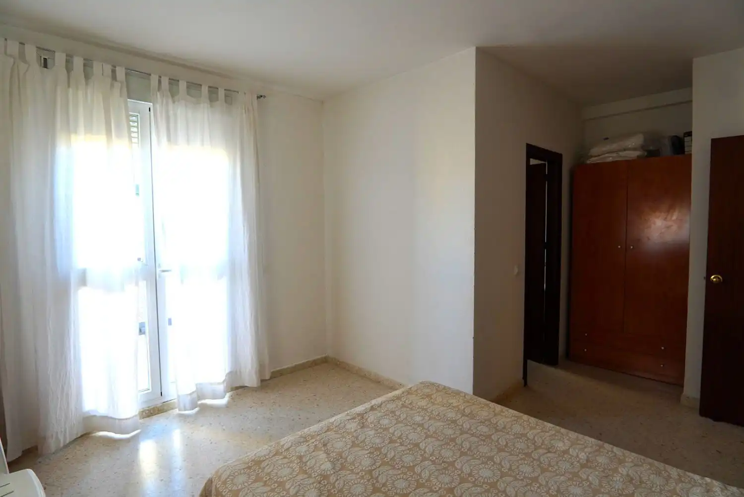 Bedroom of Flat for sale in Sanlúcar de Barrameda  with Air Conditioner, Terrace and Storage room