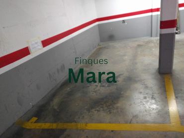 Individual en venta en Calle FRANCESC MACIA