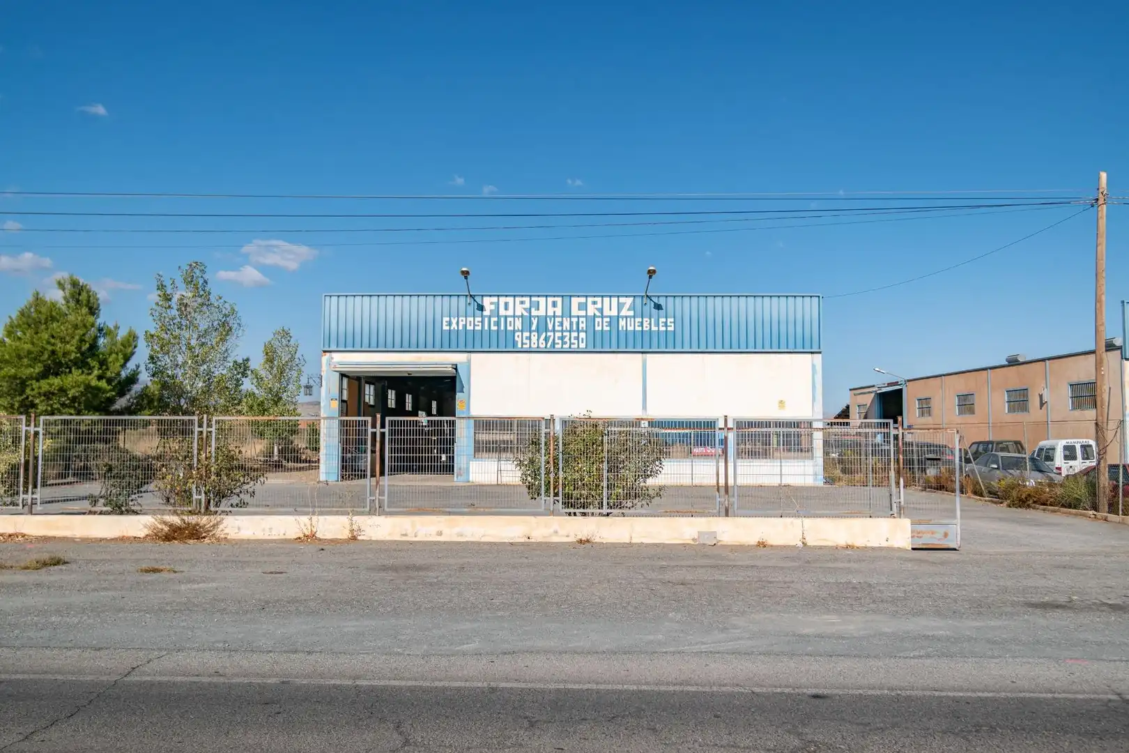 Vista exterior de Nave industrial en venta en Cogollos de Guadix