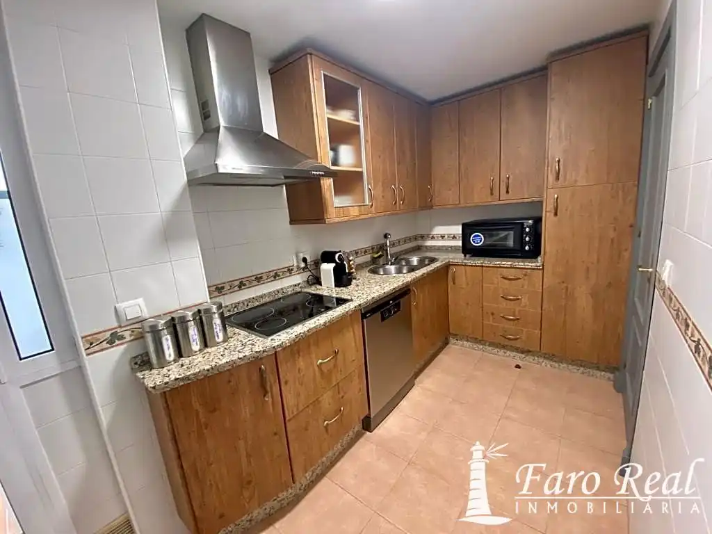 Cocina de Apartamento de alquiler en Sanlúcar de Barrameda con Aire acondicionado, Terraza y Amueblado