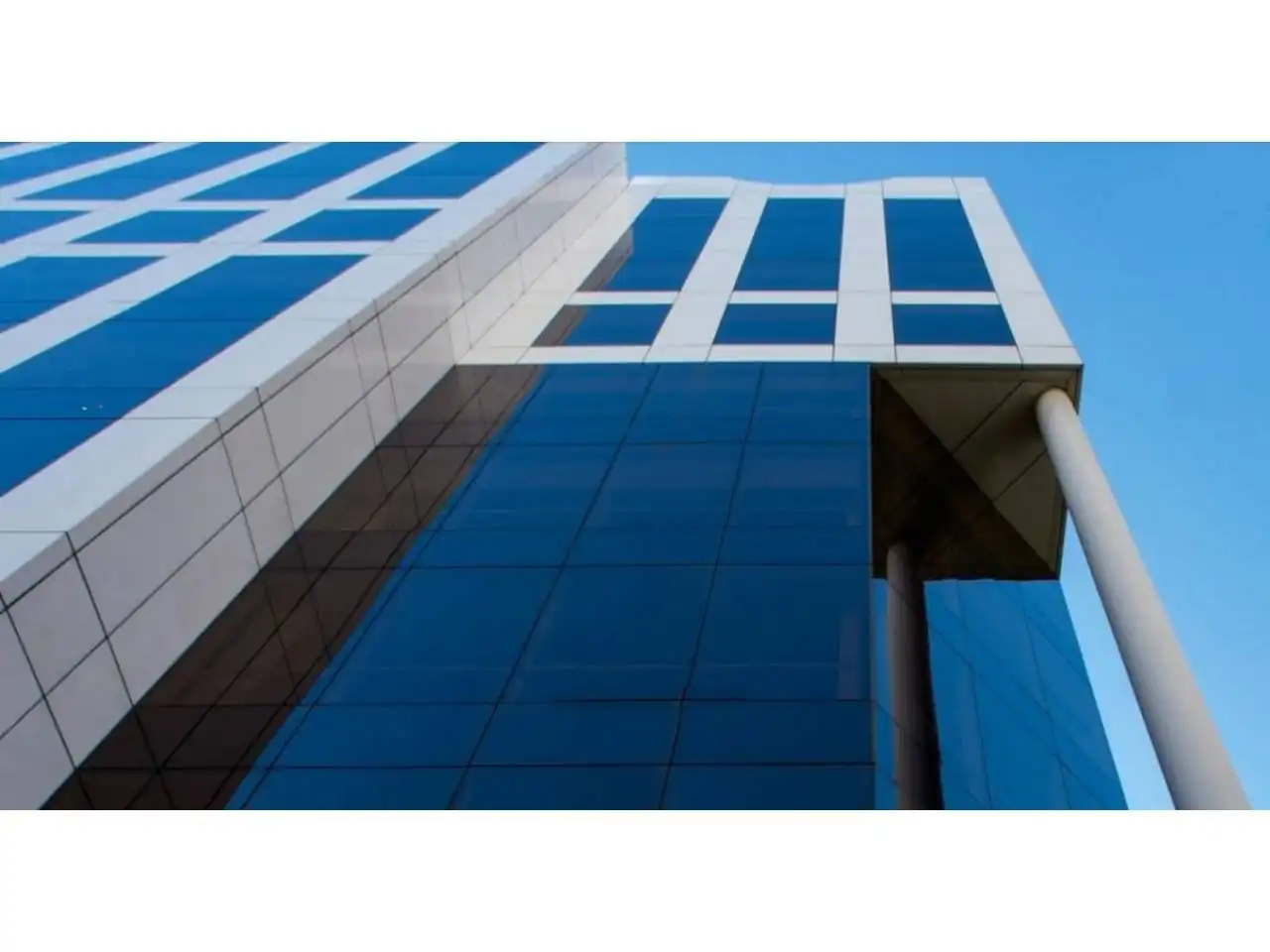 Exterior view of Office for rent in Madrid  with Air Conditioner and Alarm