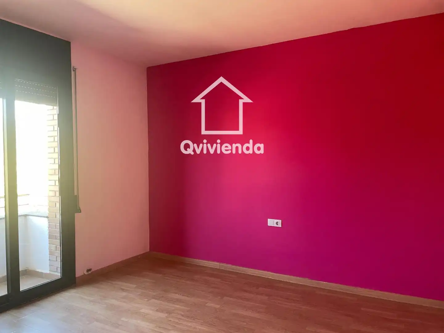 Habitación de Casa adosada en venta en Montmeló con Calefacción