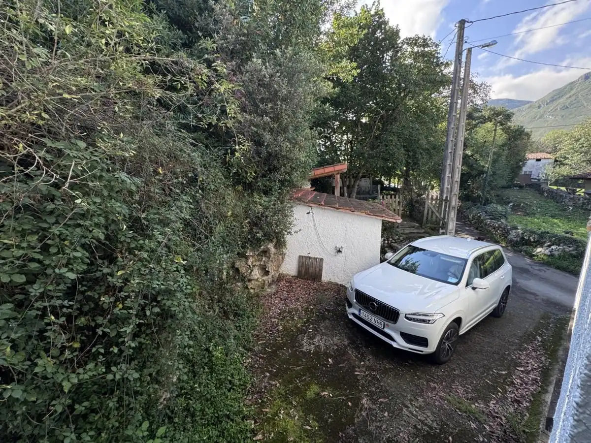 Detached homes for sale in Llanes  with Heating, Private garden and Terrace