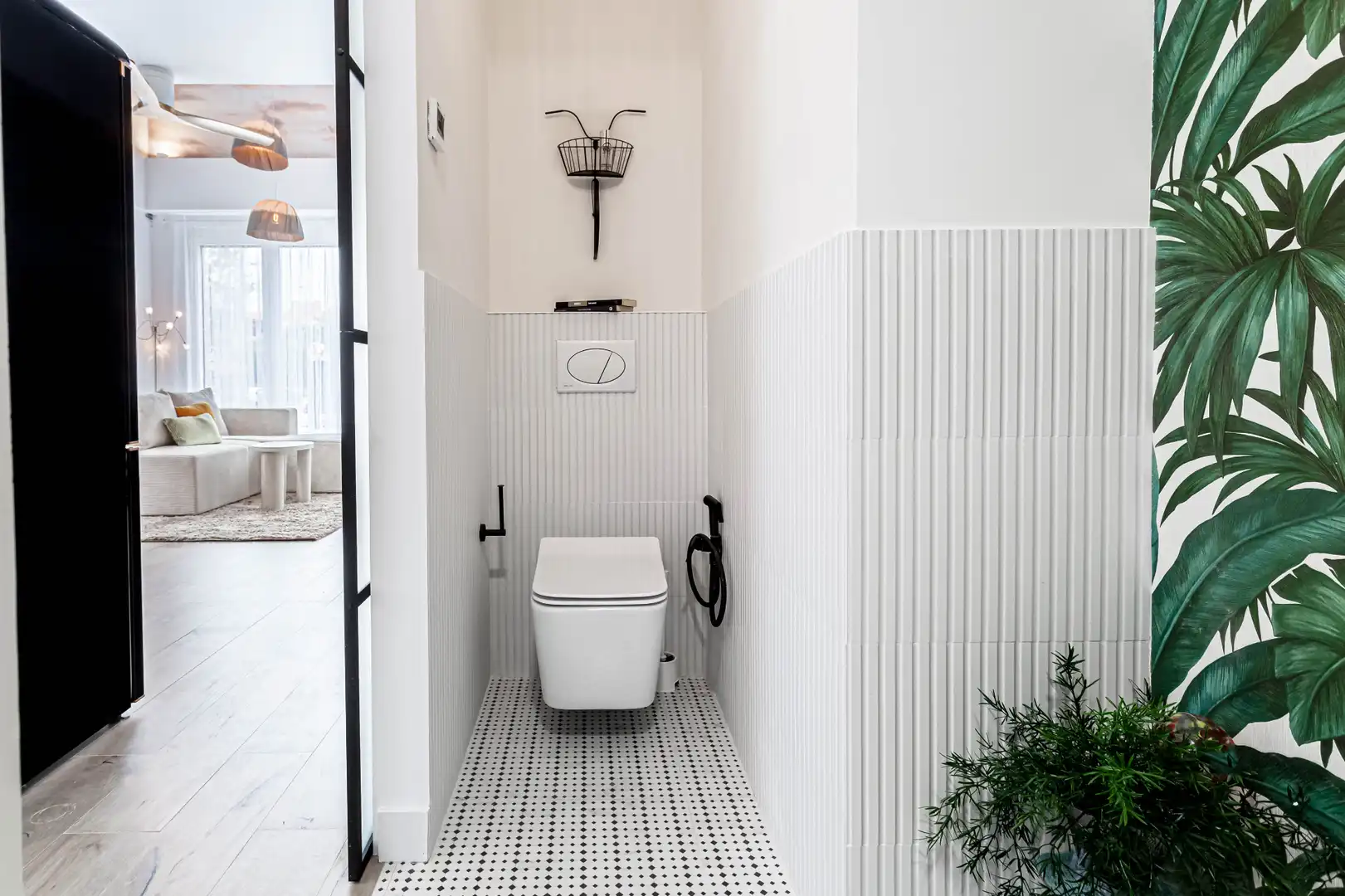 Bathroom of Flat for rent in Madrid  with Air Conditioner, Heating and Parquet flooring