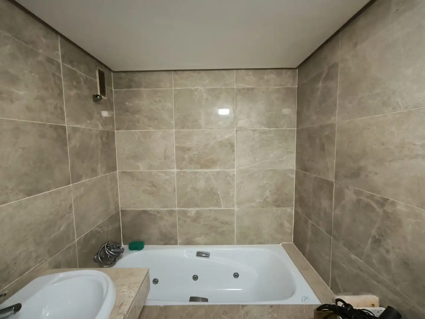 Baño de Apartamento en venta en Manilva con Aire acondicionado, Terraza y Trastero