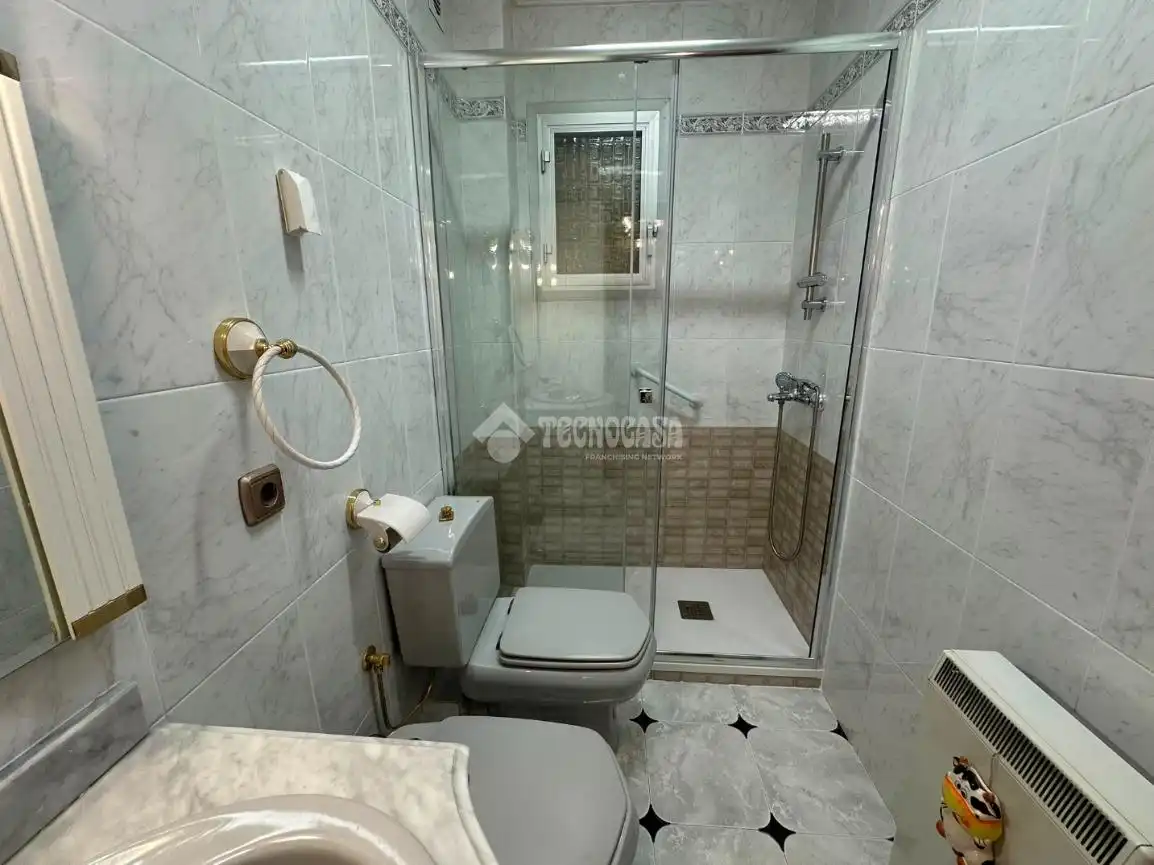 Piso con ascensor en venta en Latina, imagen 10