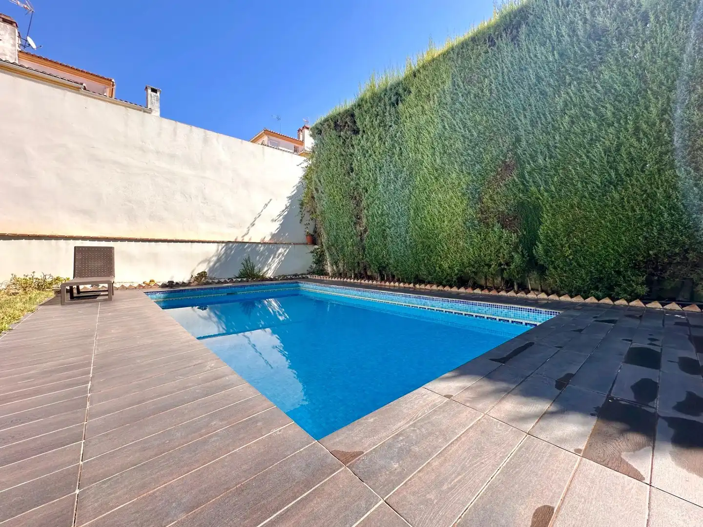 Chalet con piscina en venta en Calle MAGNOLIOS UR.MONTELUZ, imagen 5