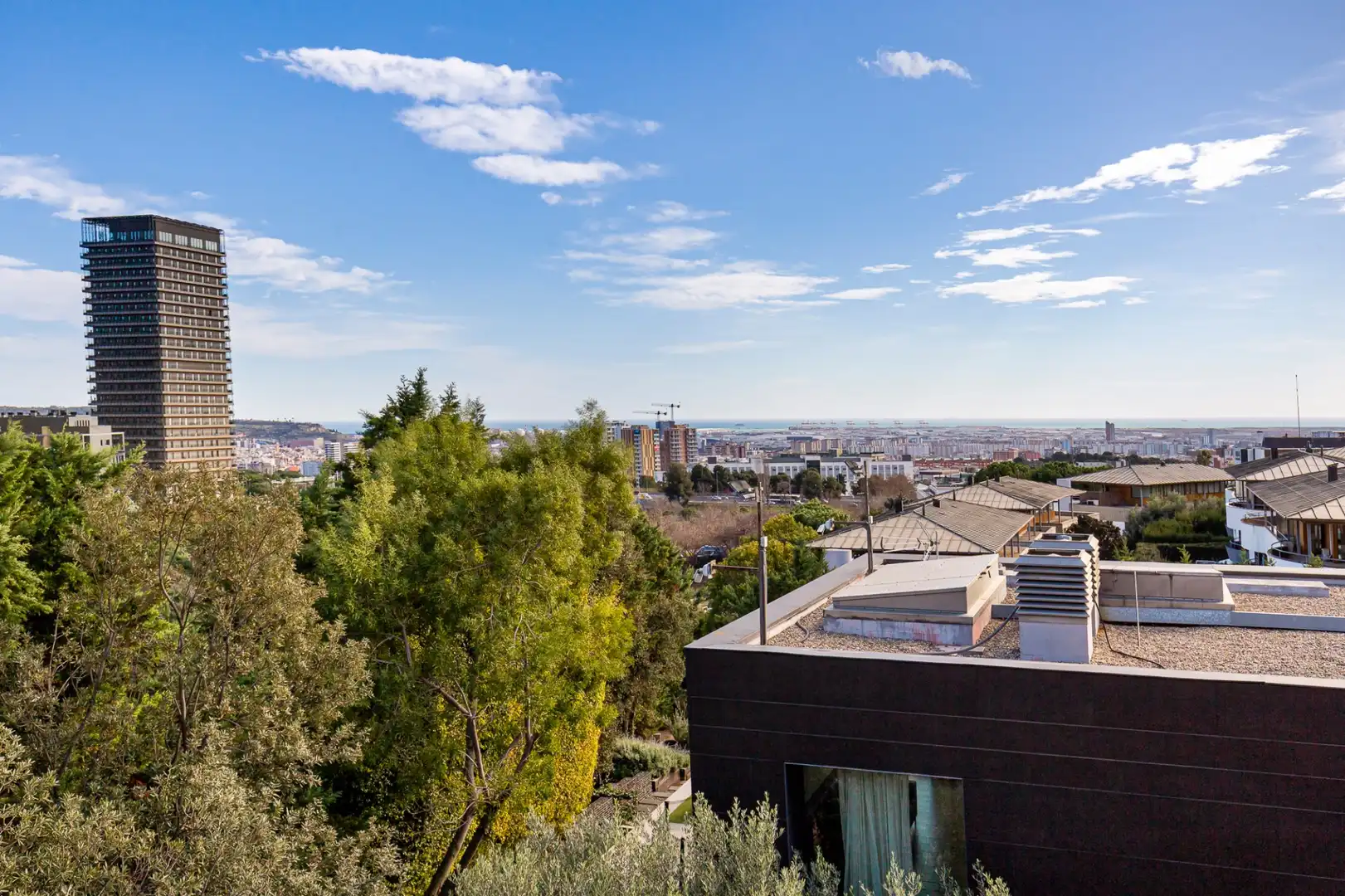 Vista exterior de Casa o chalet en venta en Esplugues de Llobregat con Aire acondicionado, Calefacción y Terraza