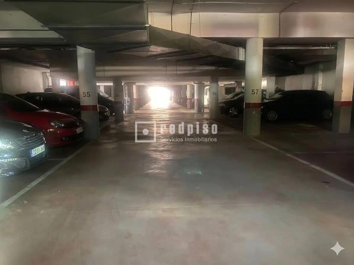 Parking de Dúplex en venta en Navalcarnero con Aire acondicionado, Calefacción y Parquet