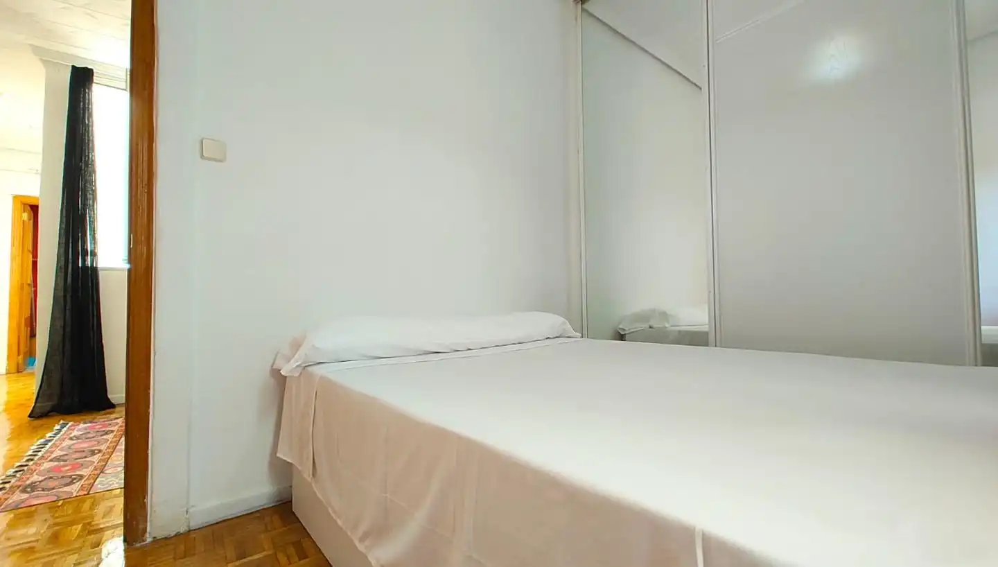 Piso de alquiler en Calle del Mesón de Paredes, Embajadores - Lavapiés
