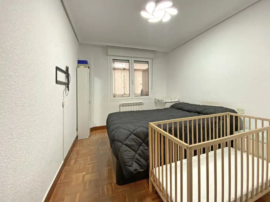 Habitación de Piso en venta en Vitoria - Gasteiz con Calefacción, Parquet y Terraza