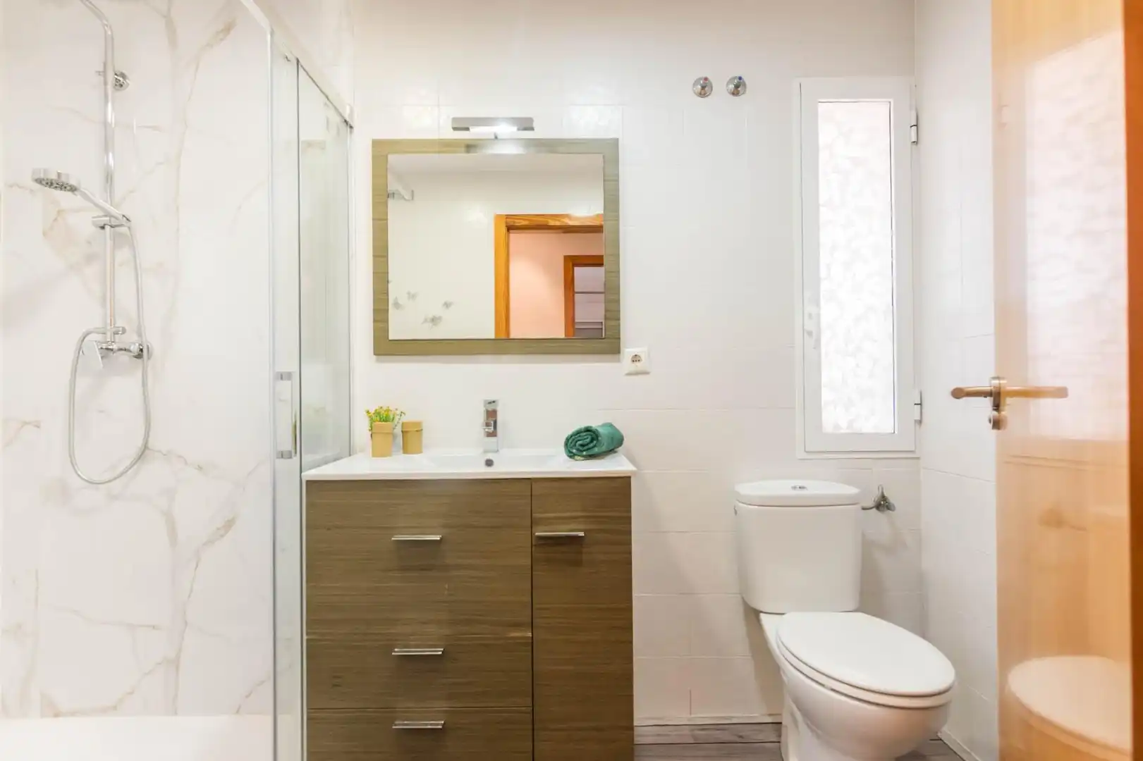 Planta baja en venta en Avenida GOLF, 190, Altorreal - El Chorrico