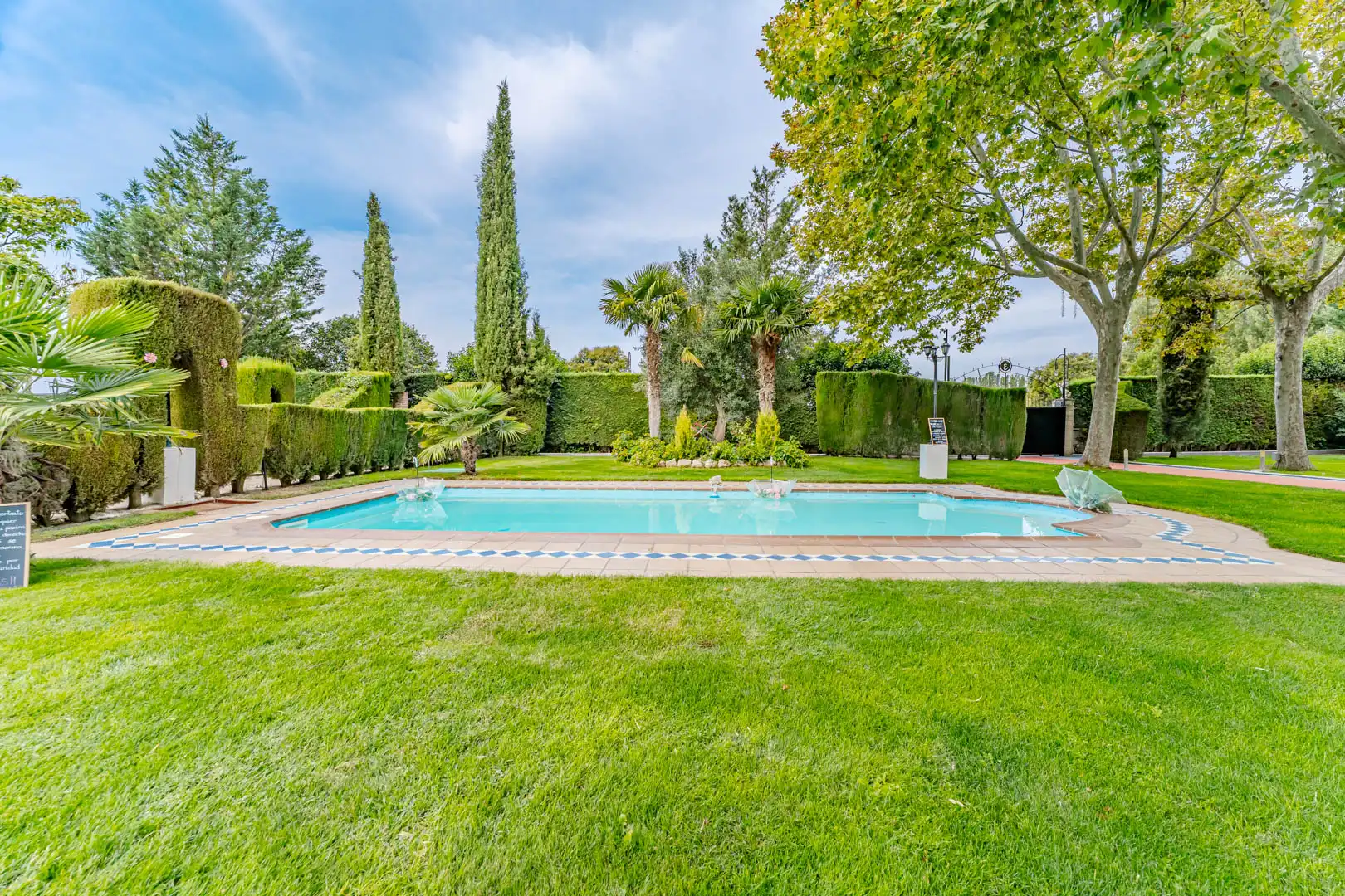 Piscina de Edificio en venta en Laguna de Duero