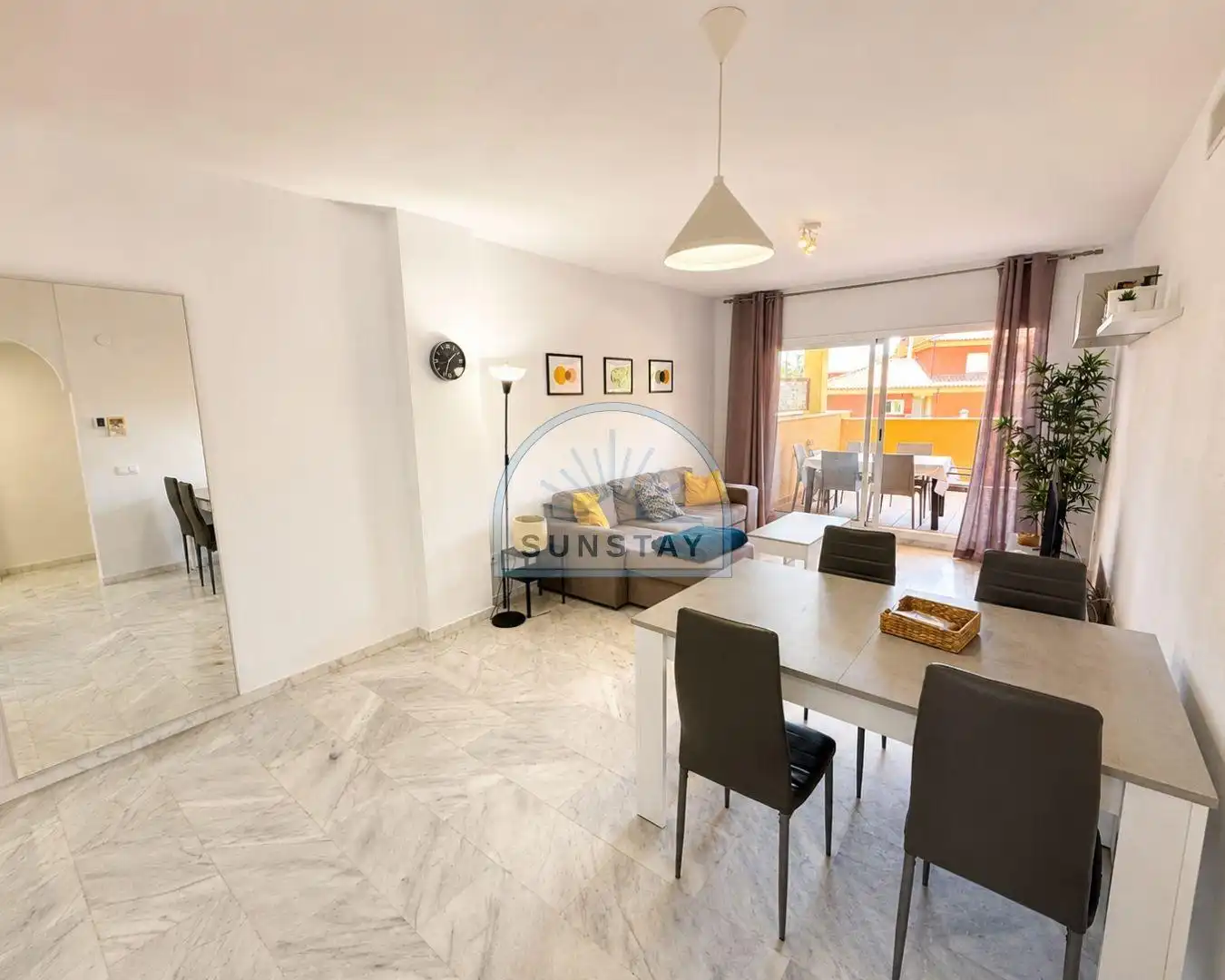 Außenansicht von Wohnungen zur Miete in Marbella mit Klimaanlage, Heizung und Terrasse