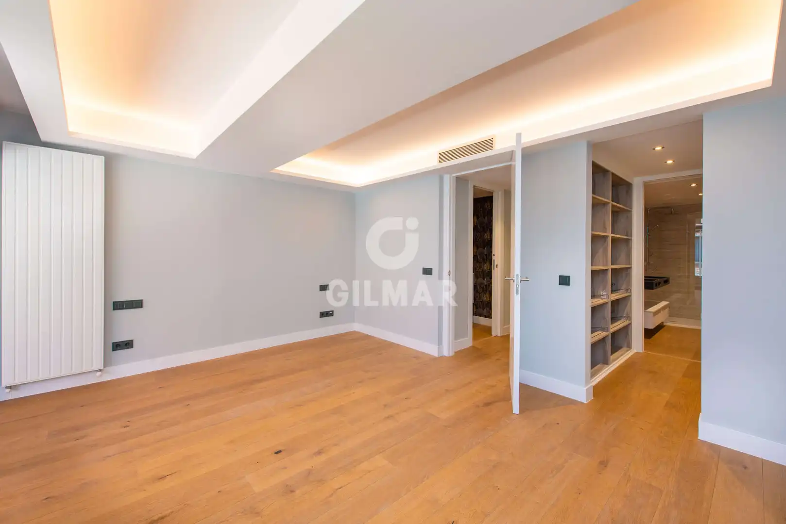 Habitación de Piso en venta en Madrid con Calefacción, Trastero y Piscina