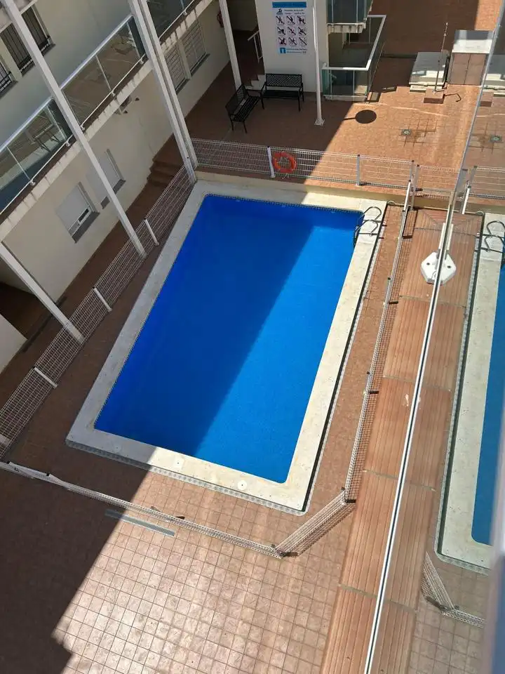 Schwimmbecken von Wohnung zum Verkauf in Torreblanca mit Klimaanlage, Terrasse und Möbliert