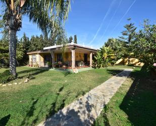 Jardí de Casa o xalet en venda en Fuengirola