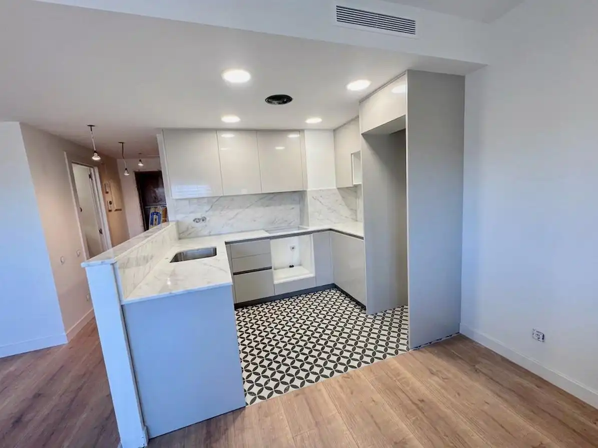 Piso con terraza en venta en Carrer de Tetuan, imagen 9