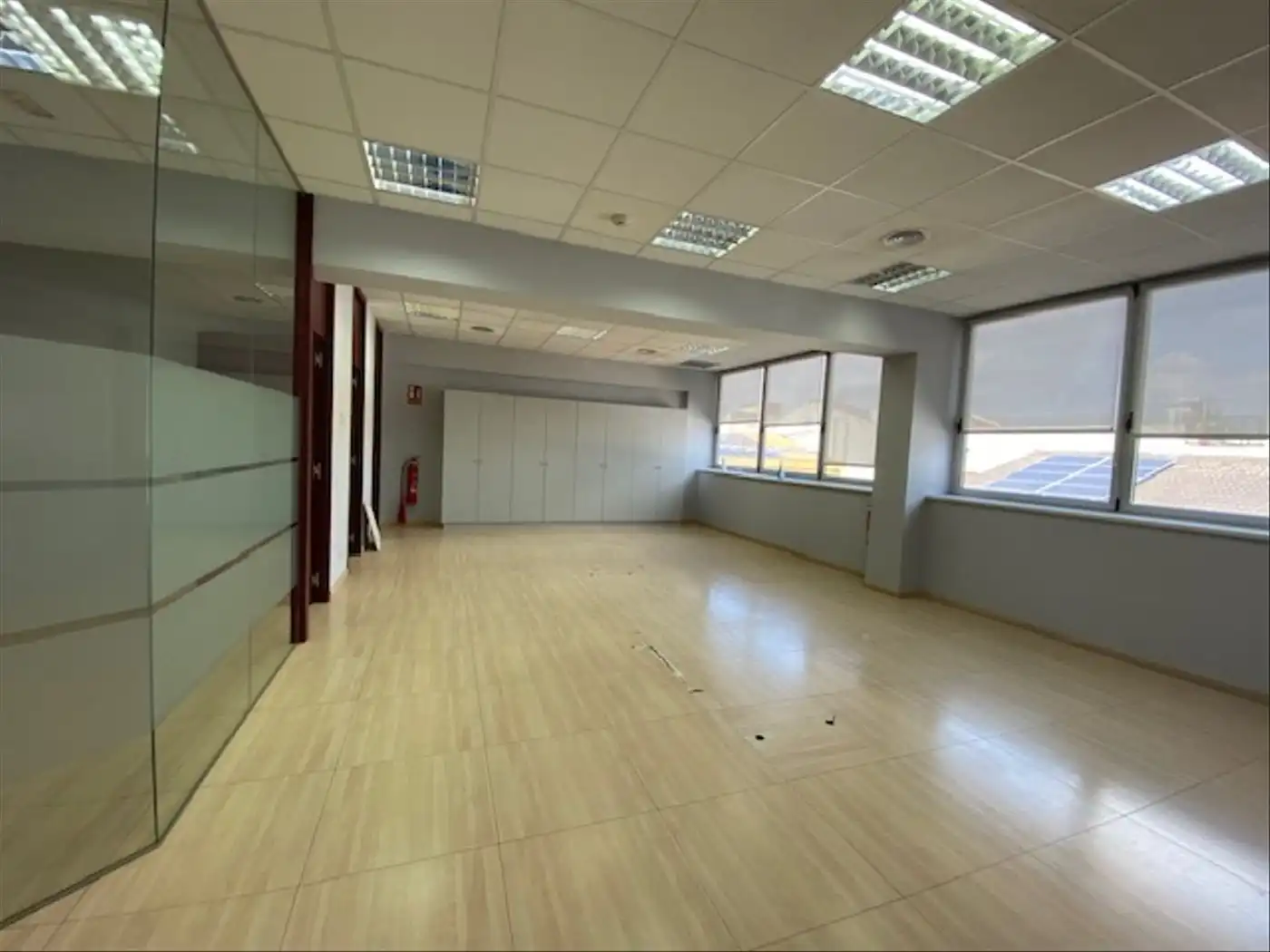 Büro zur Miete in Terrassa mit Klimaanlage