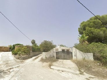 Casa amb piscina en venda a LAGO ARAL