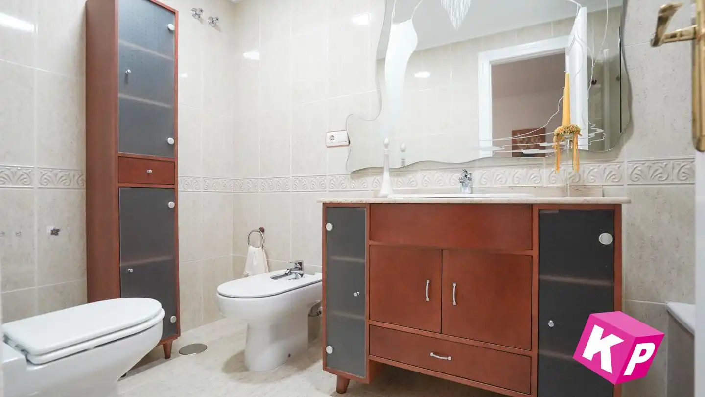 Bungalow con piscina en venta en Calle Juan Gris, imagen 28