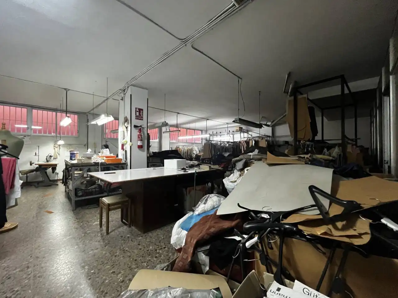 Geschaftsraum zur Miete in Calle Felip II, La Sagrera