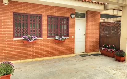 Exterior view of Single-family semi-detached for sale in El Campello  with Air Conditioner, Terrace and Community pool