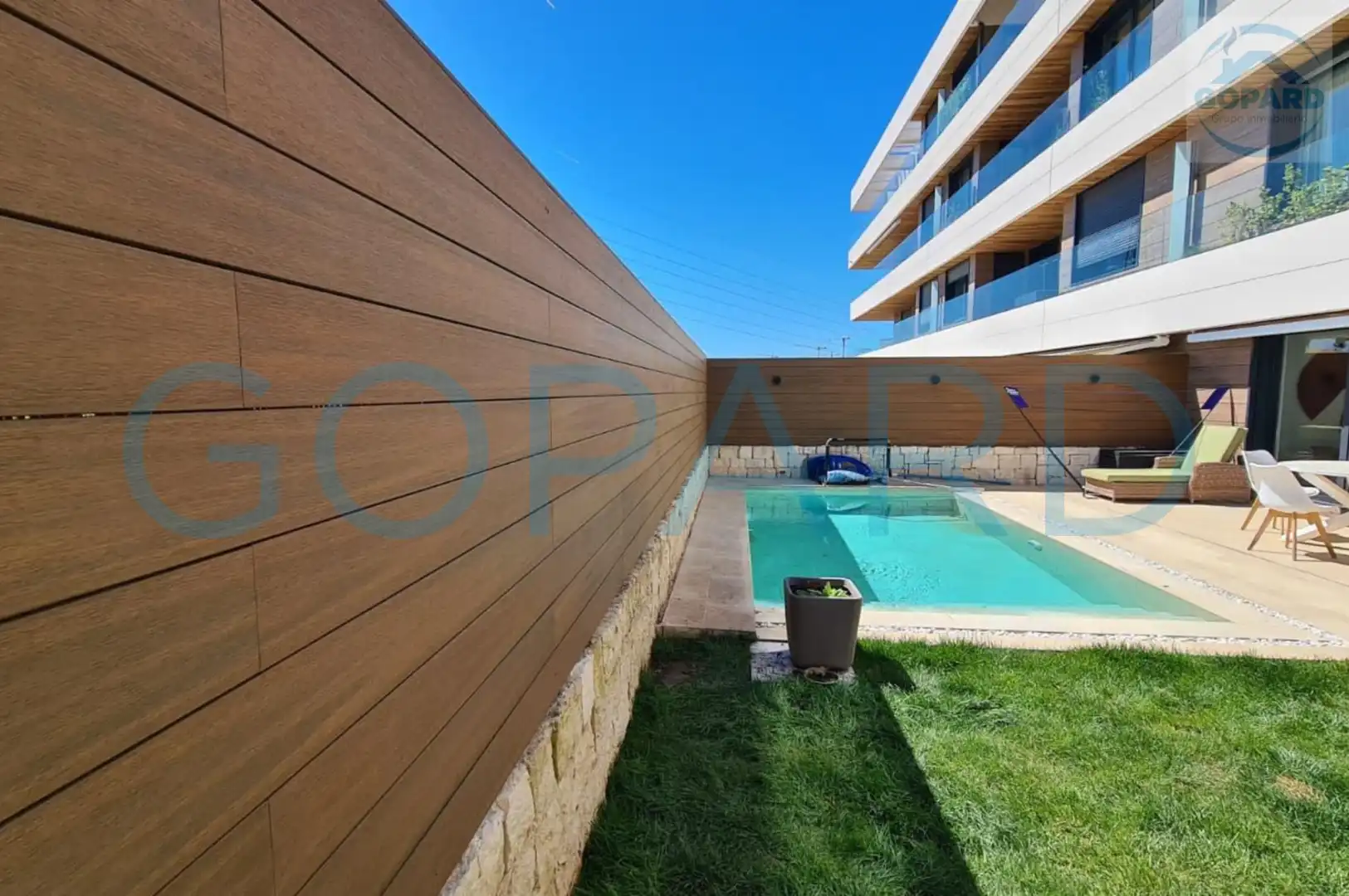 Piscina de Planta baja de alquiler en La Moraleja con Aire acondicionado, Calefacción y Jardín privado